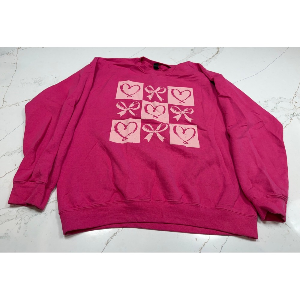 Gildan Pink Hearts and Bows Graphic Crewneck Sweatshirt Women's Size Large